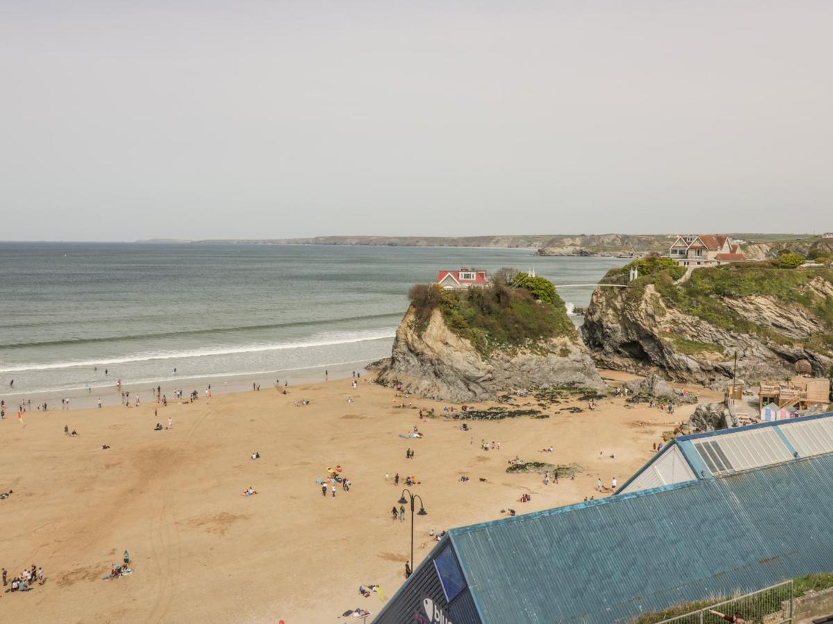 Onshore 7 * New Quay